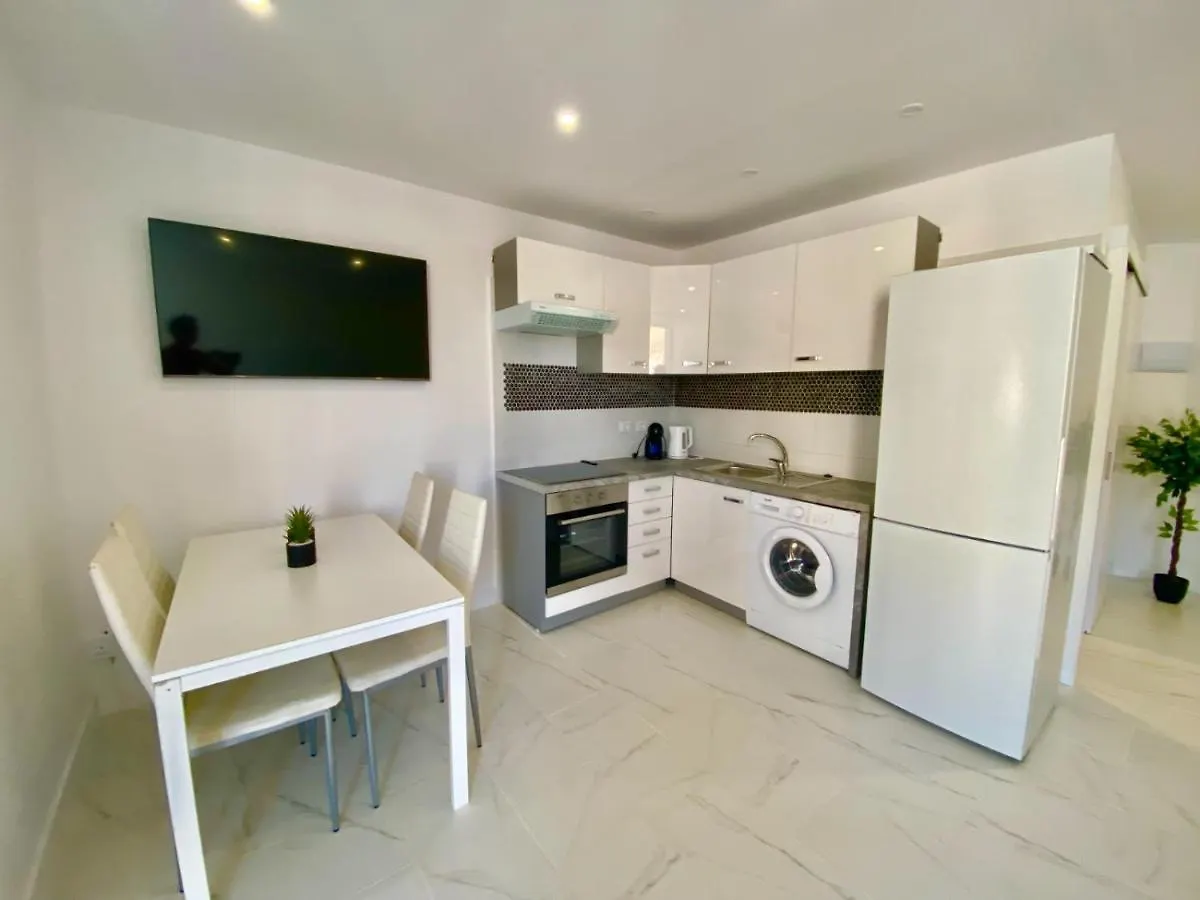 Anna Beautiful Apartment In The First Oceanline In Los Cristianos.  Los Cristianos (Tenerife)